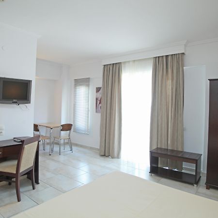 Naias Aparthotel Hanioti Luaran gambar